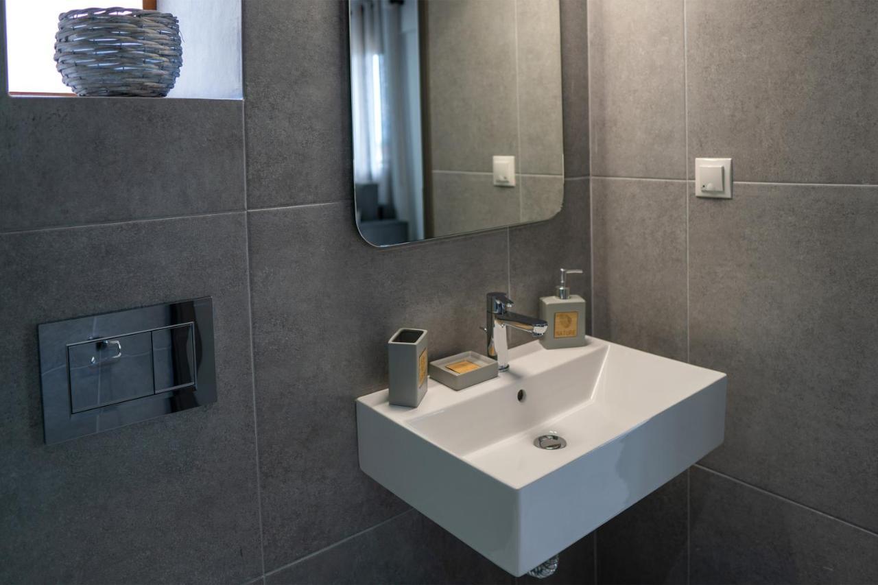 Sea View Apartment Grek Nea 3 Неа-Рода Екстер'єр фото